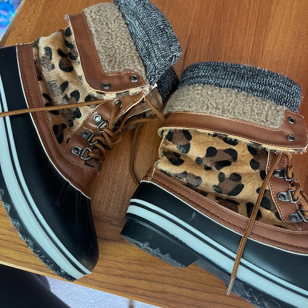 Leopard Print Winter Boots with Brown and Black Accents